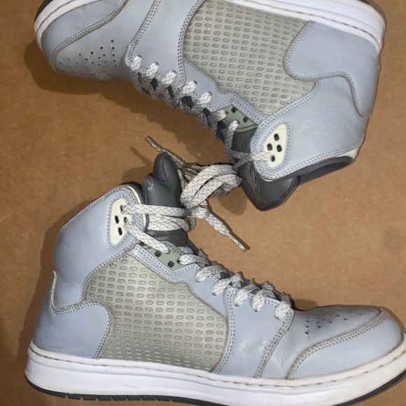 Men’s Jordan’s Prime 5 Wolf Grey - Picture 3 of 8